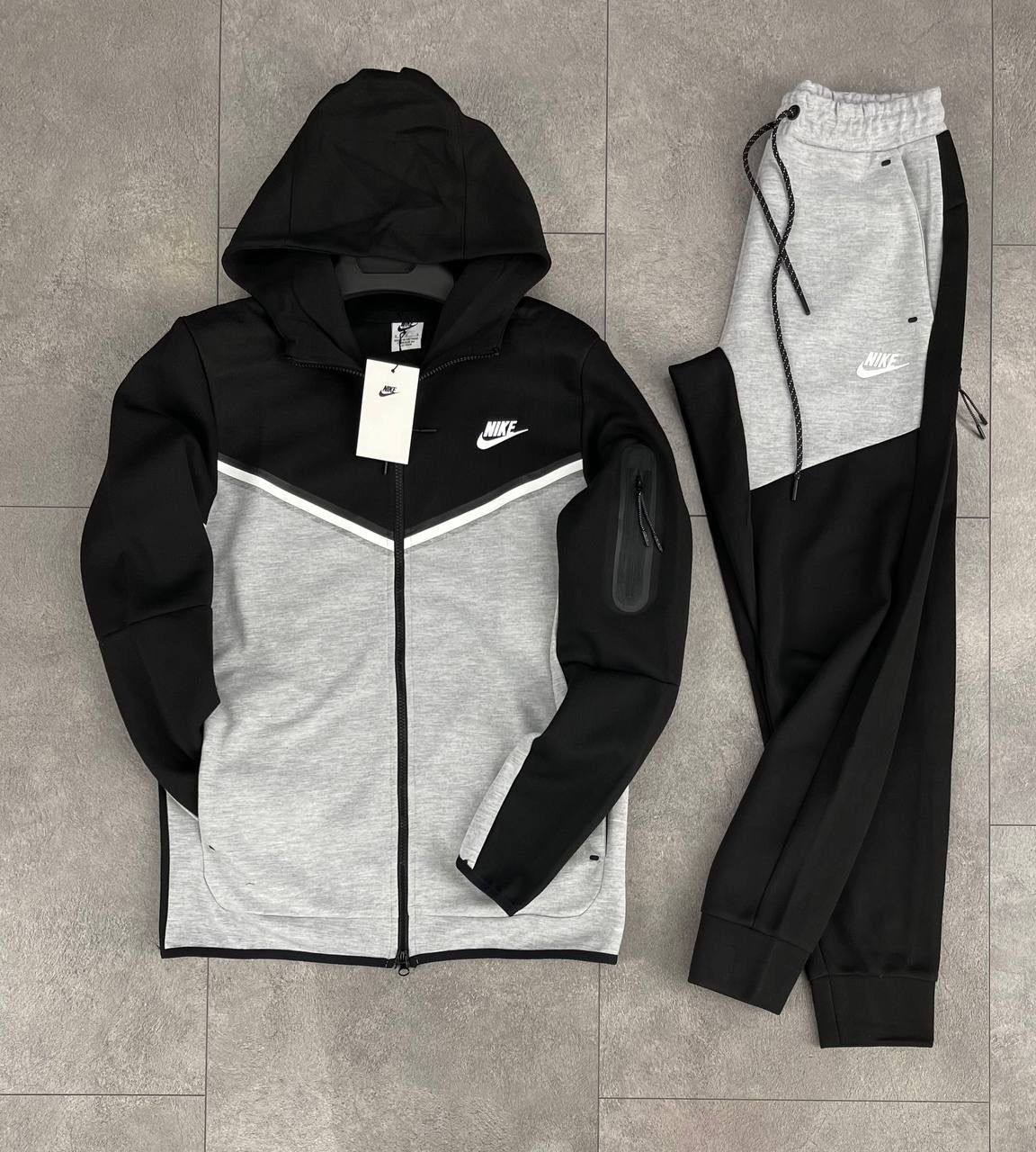 Tech fleece
