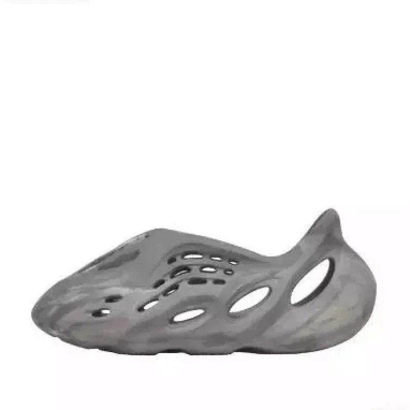 Yzy foam runner