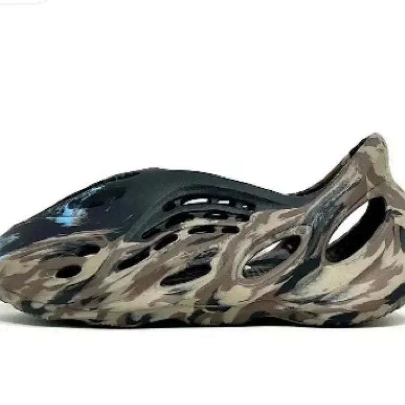 Yzy foam runner