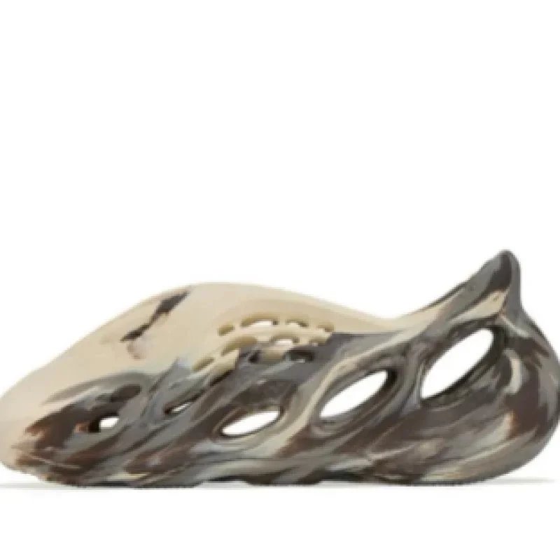 Yzy foam runner