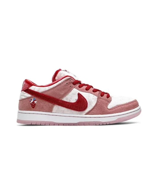 Buty SB Dunk Low StrangeLove Skateboards